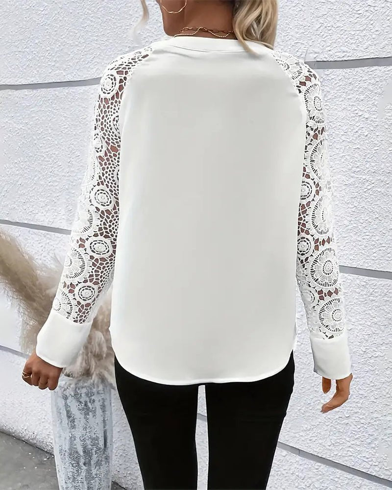 Sophisticated Blouse with a Clean Classic Look