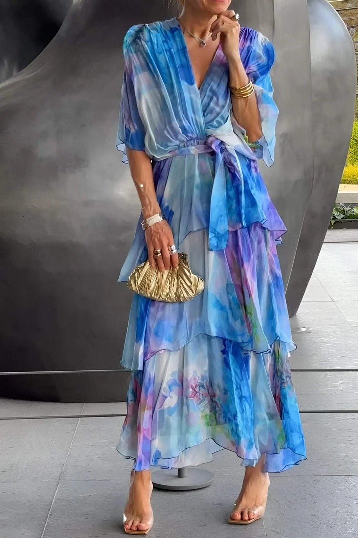 Effortlessly Elegant Dress with a Timeless Design
