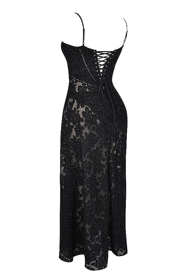 Gracefully Styled Dress for Any Occasion