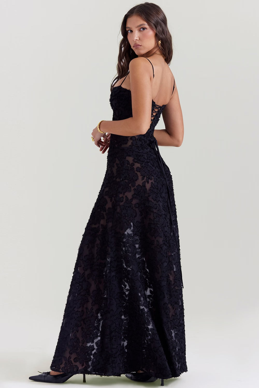 Gracefully Styled Dress for Any Occasion