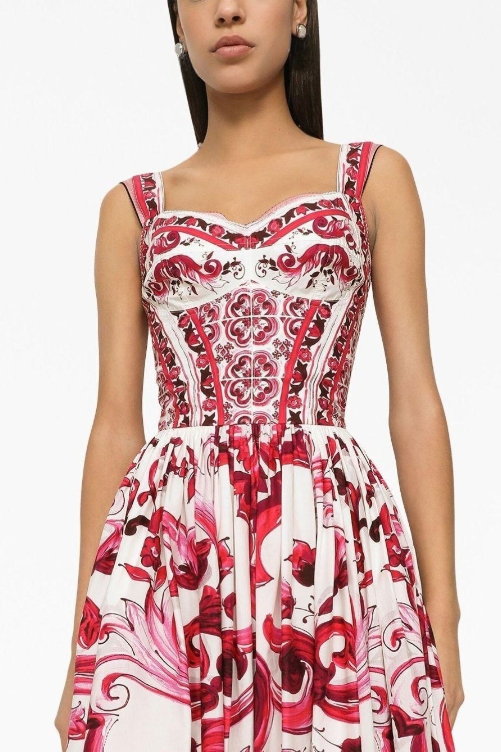 Classic Vintage Dress with a Flattering Fit
