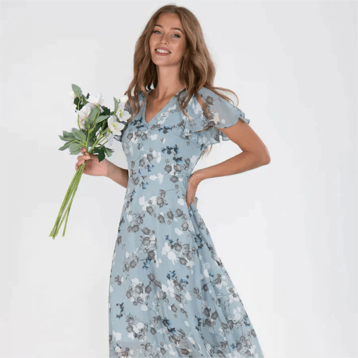 Beautifully Crafted Dress in a Classic Style