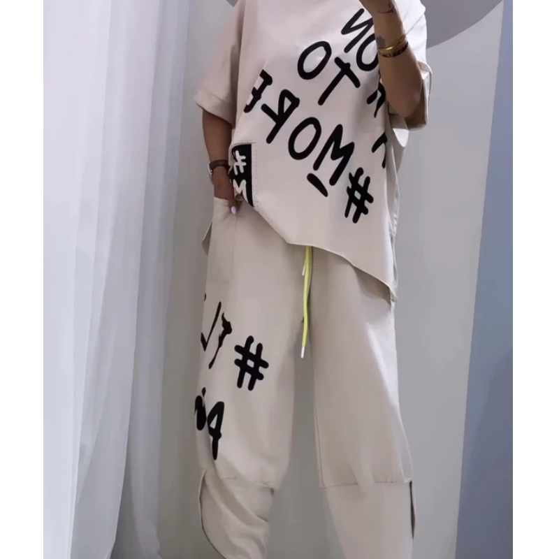 Sophisticated Trousers with a Clean Classic Look