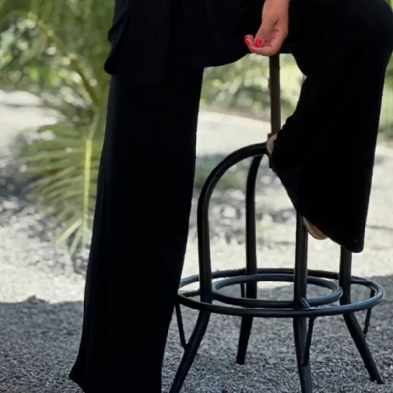 Effortlessly Elegant Blouse with a Timeless Design
