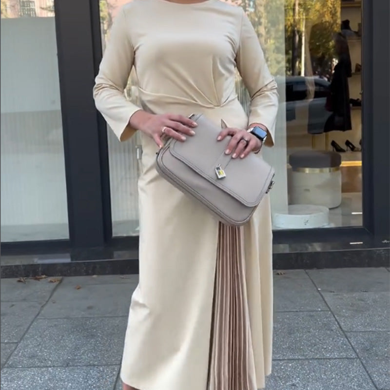 Sophisticated Dress with a Clean Classic Look