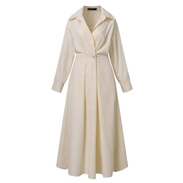 Sophisticated Dress with a Clean Classic Look