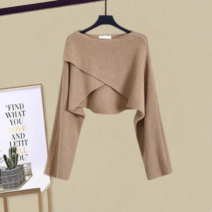 Well Tailored Sweater with a Graceful Silhouette
