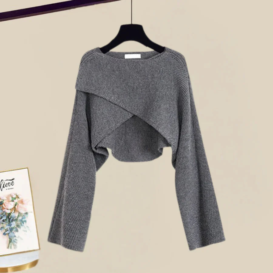 Well Tailored Sweater with a Graceful Silhouette