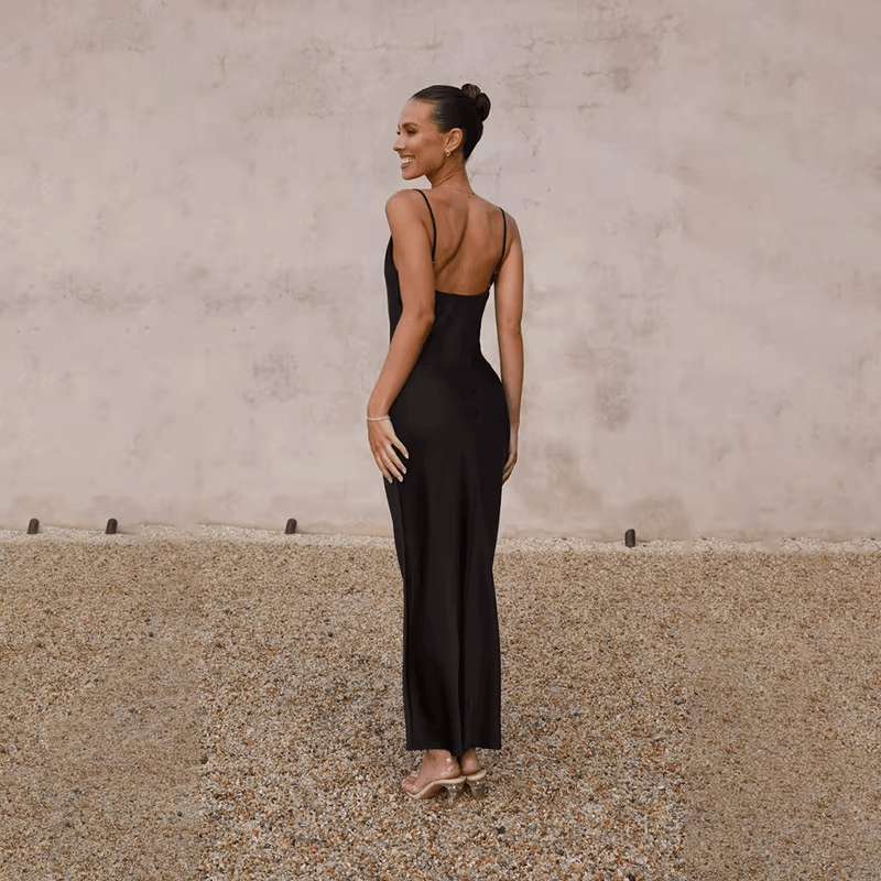 Sophisticated Dress with a Clean Classic Look