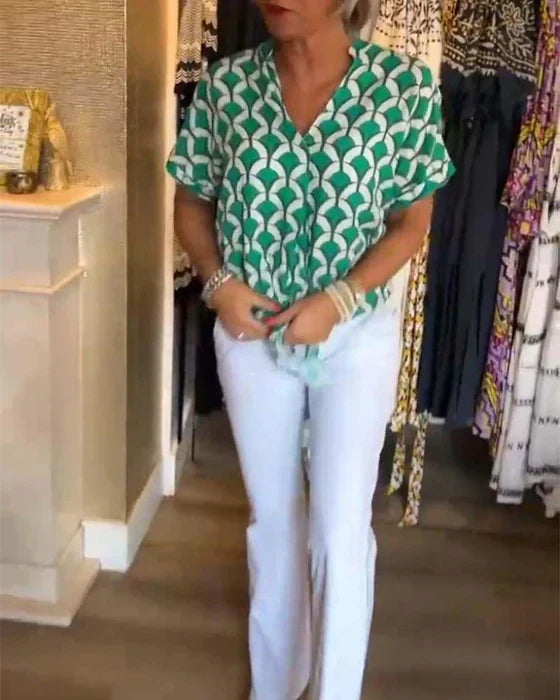 Sophisticated Blouse with a Clean Classic Look