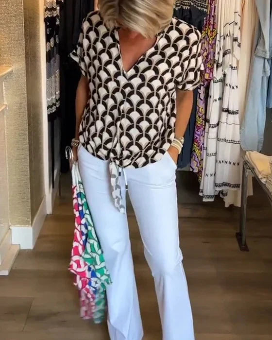 Elegantly Styled Blouse for Everyday Wear