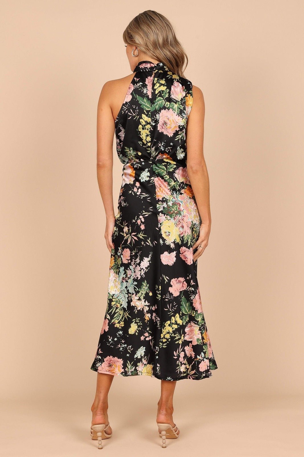 Classic Vintage & Enduringly Stylish Dress