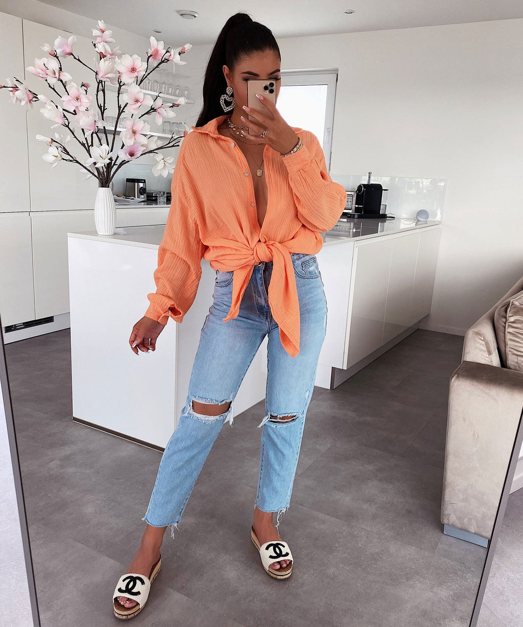 Elegantly Styled Blouse for Everyday Wear