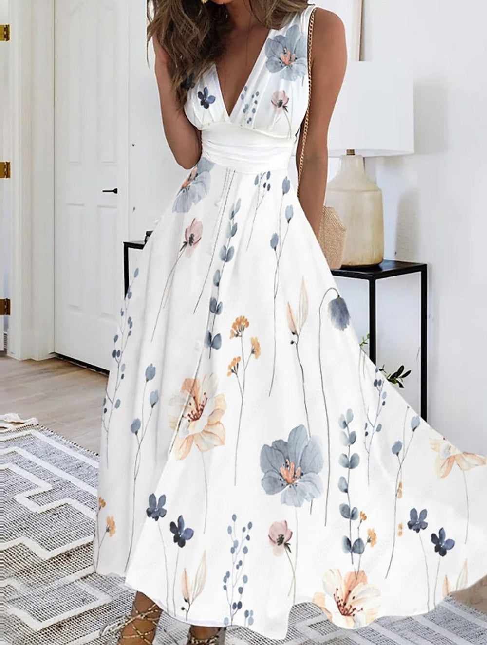 Classic Vintage & Enduringly Stylish Dress