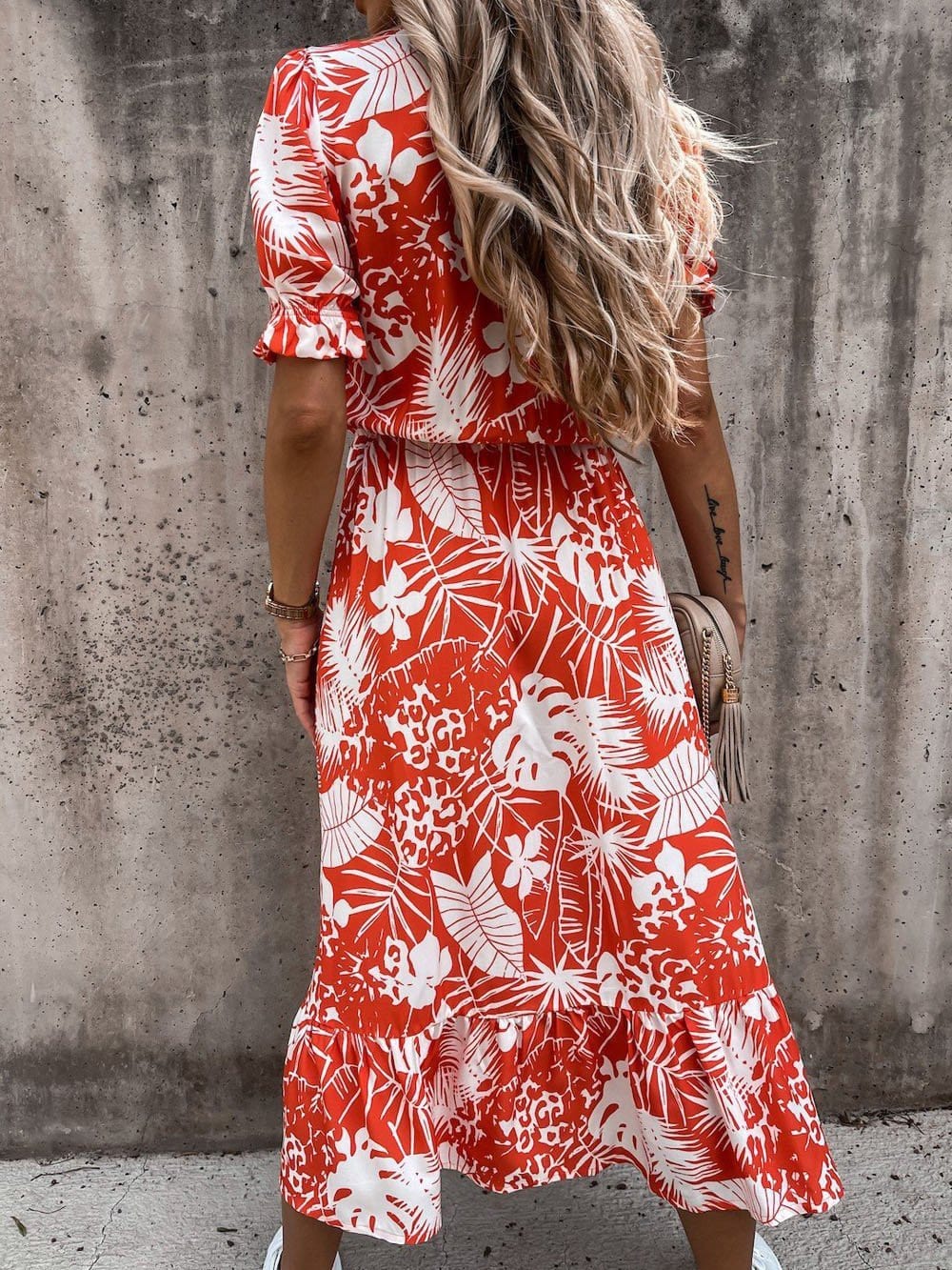 Beautifully Crafted Dress in a Classic Style