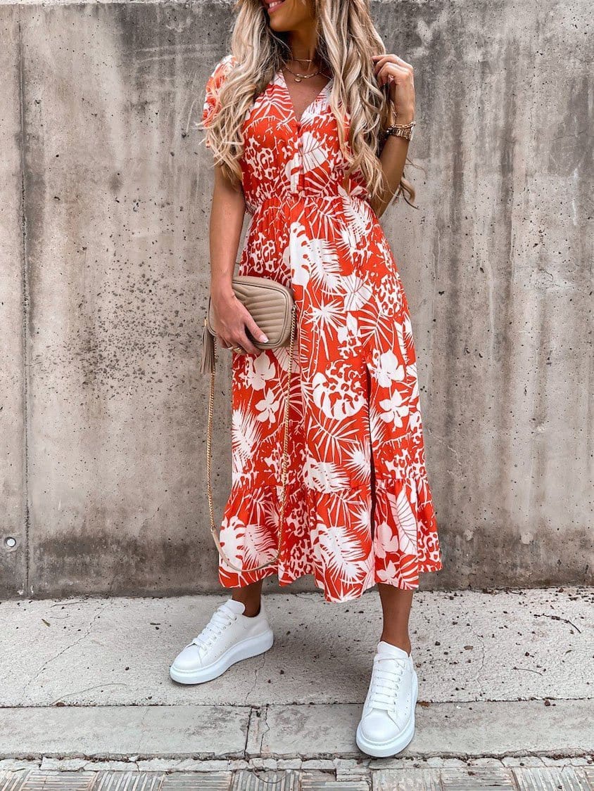 Beautifully Crafted Dress in a Classic Style
