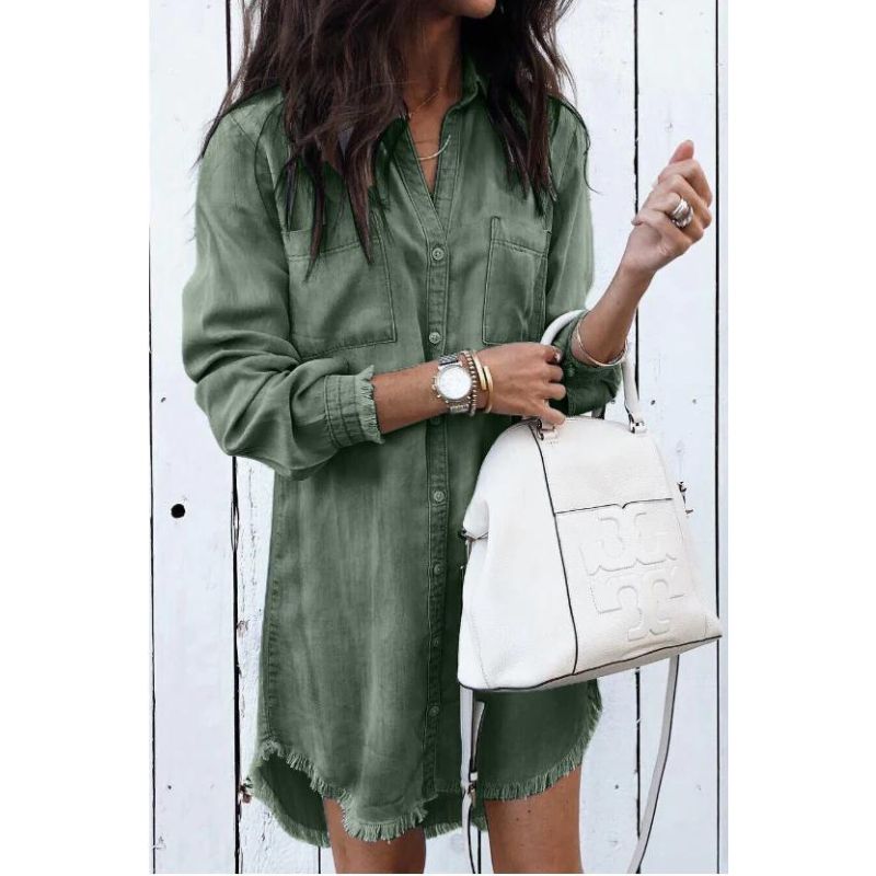 Effortlessly Elegant Dress with a Timeless Design