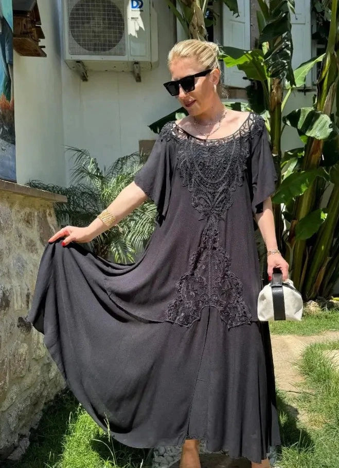 Polished Dress with an Effortless Classic Look