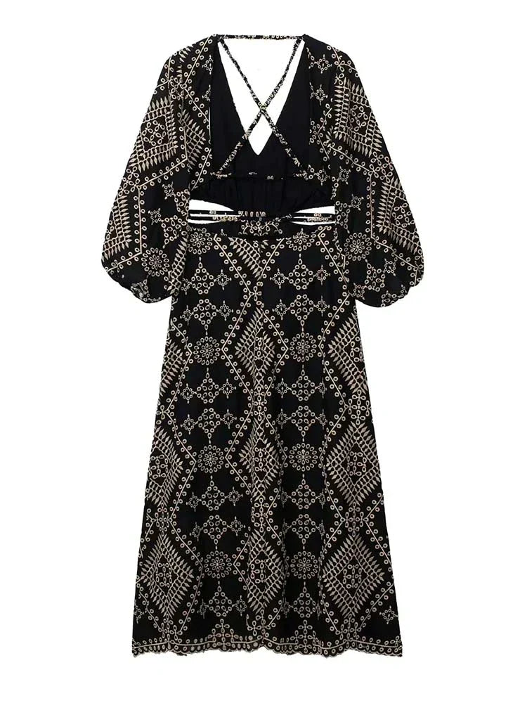 Sophisticated Dress with a Clean Classic Look