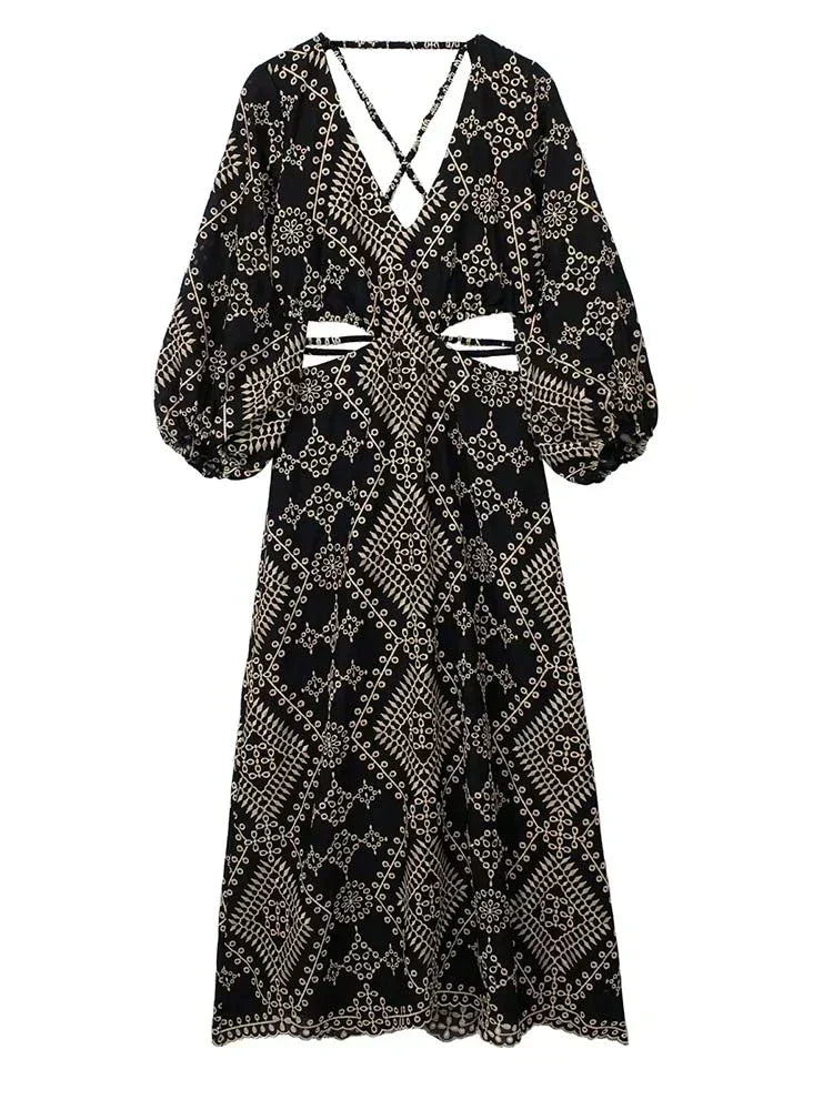 Sophisticated Dress with a Clean Classic Look