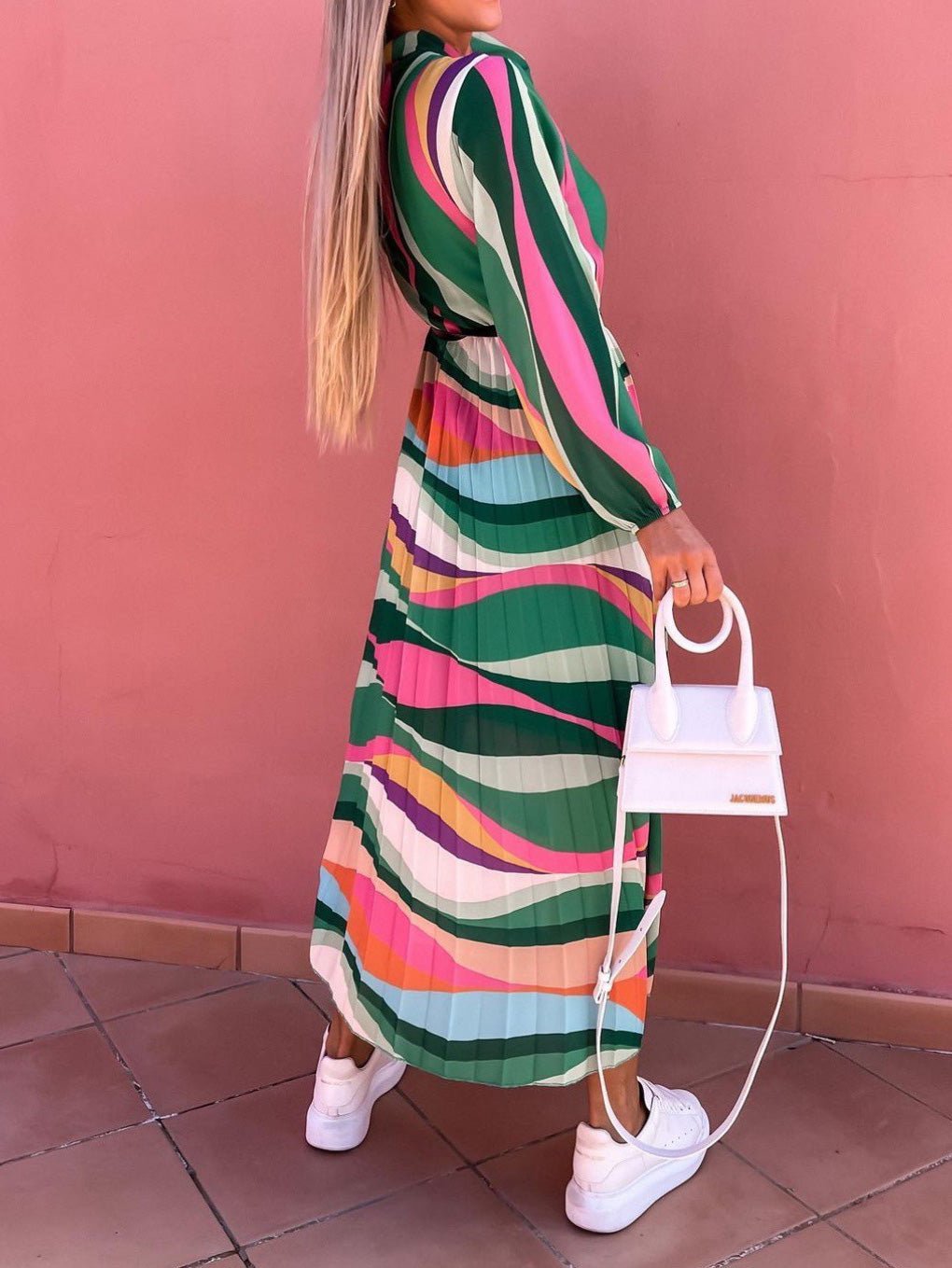 Gracefully Styled Dress for Any Occasion
