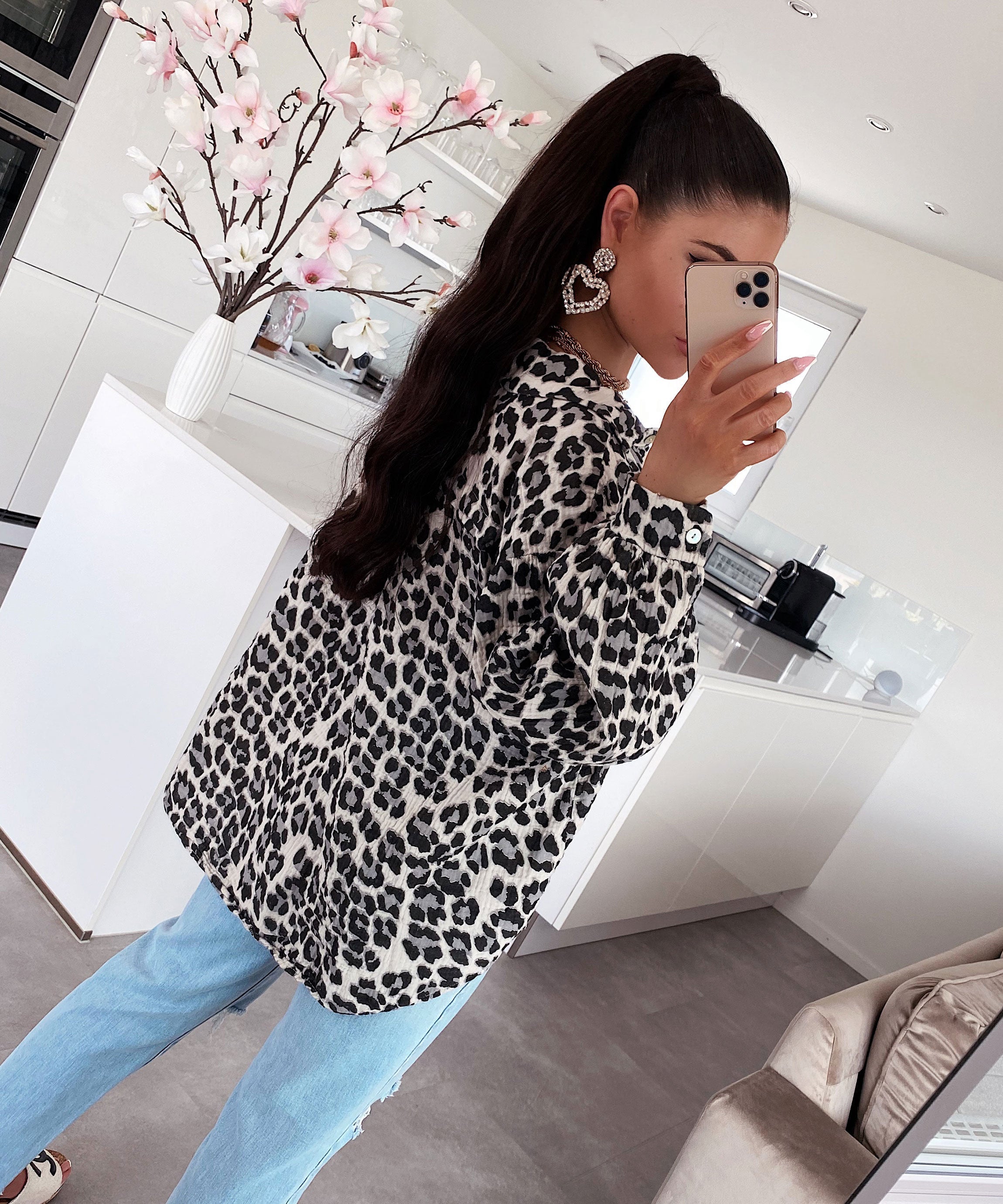 Classic Vintage & Enduringly Stylish Blouse